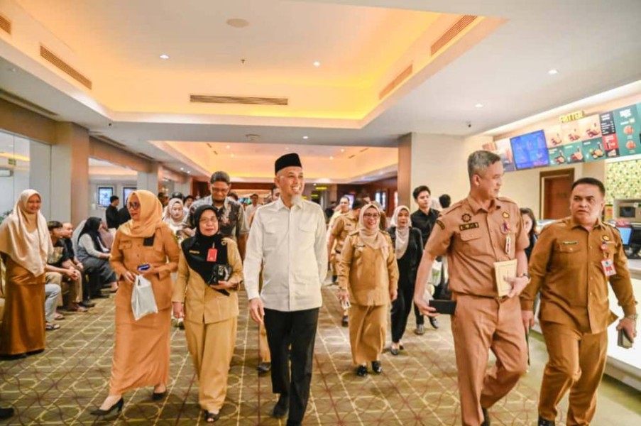 Wako Dumai Paisal Nonton Film Garin Nugroho untuk Aksi Cegah Korupsi