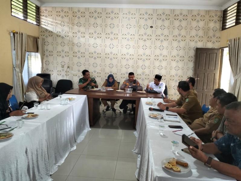 Kapolsek Minas Tegaskan Hasil Rakor Lintas Sektor Fokus Pengamanan Wilayah dan Larangan Euforia Berlebihan