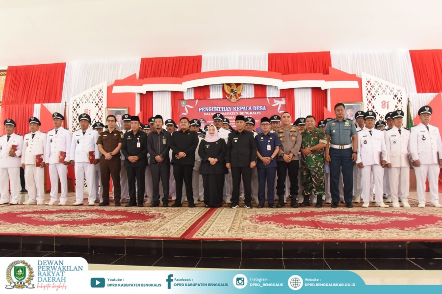 Hadiri Pengukuhan Kades, Ketua DPRD: Mari Bersama Membangun Desa