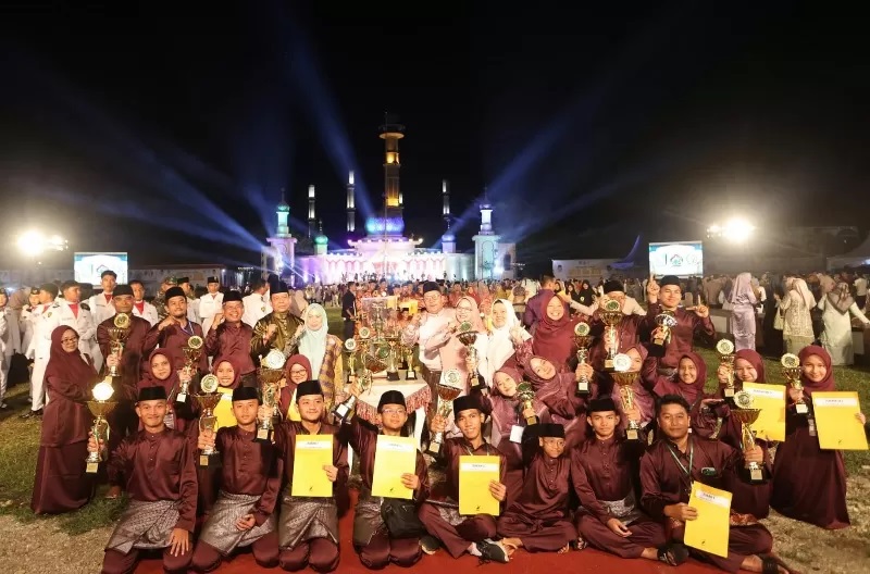 Penutupan MTQ ke-XXV, Kecamatan Rokan IV Koto Raih Juara Umum Tiga Tahun Berturut-turut