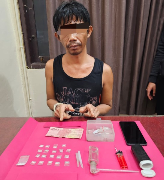 Polsek Lirik Bekuk Warga Japura Simpan 20 Paket Sabu di Saku Celana