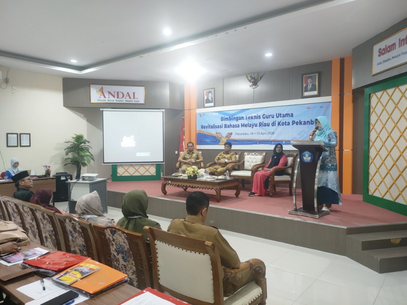 Bimtek Guru Utama Revitalisasi Bahasa Melayu Riau, Kepala BBPR: Penting Lestarikan Bahasa Daerah