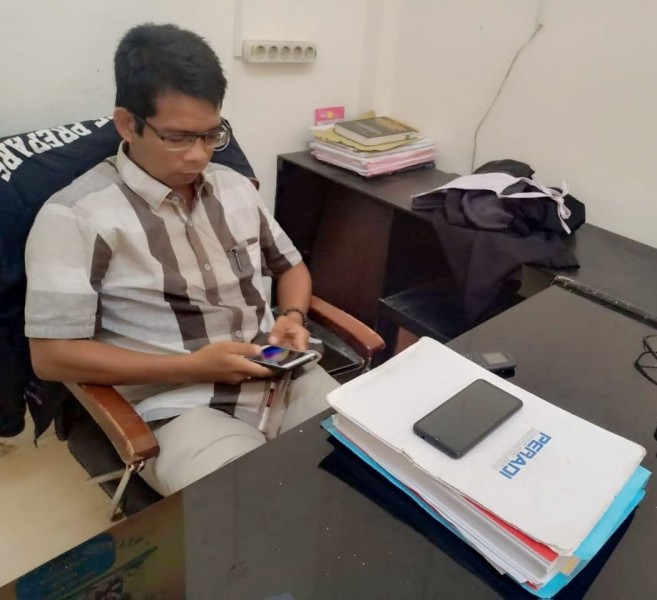 Resmi, Angkringan Jalan Hangtuah Dapat Payung Hukum