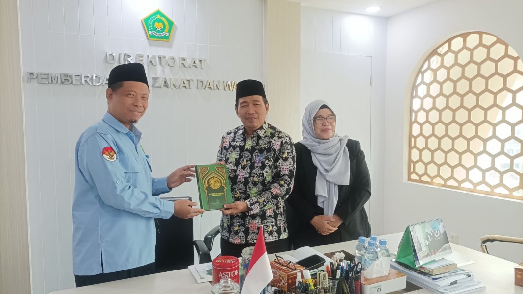 Kemenag Salurkan Ribuan Al-Qur’an untuk Penyintas Banjir di Aceh dan Sumatra
