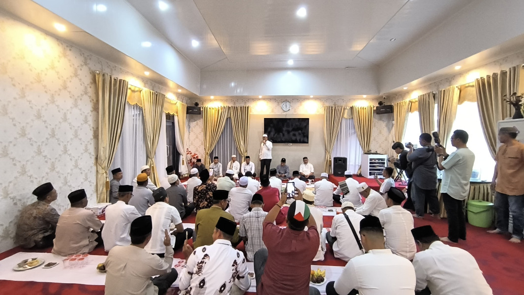 Bupati Inhil Gelar Silaturahmi dan Buka Puasa Bersama di Kediaman