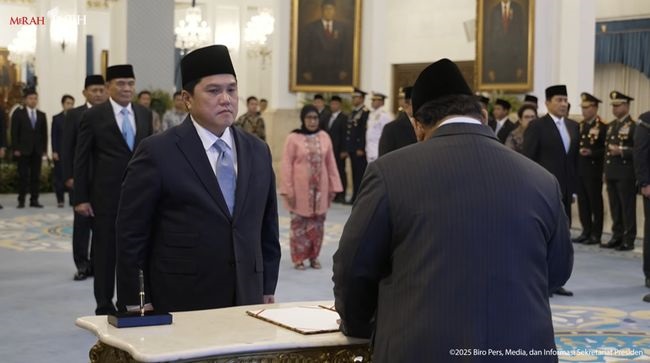 Prabowo Lantik Erick Thohir Jadi Menpora