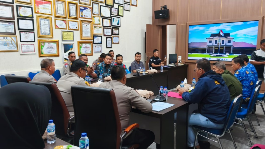 Kampar Siaga Banjir! Kapolres Pimpin Rakor, Libatkan TNI, BPBD, hingga PLN, Persiapan Matang Hadapi Musim Hujan!