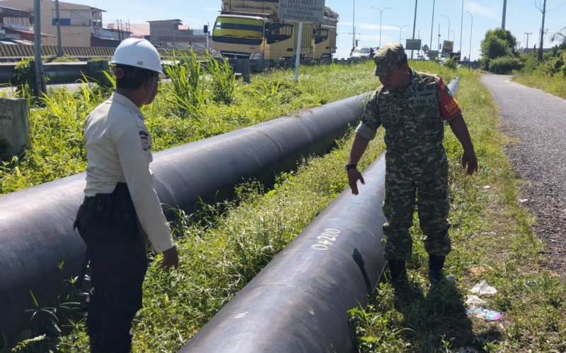 Koramil 01/Dumai Bersama Security Pertamina Gelar Patroli Pengamanan Jalur Pipa Minyak