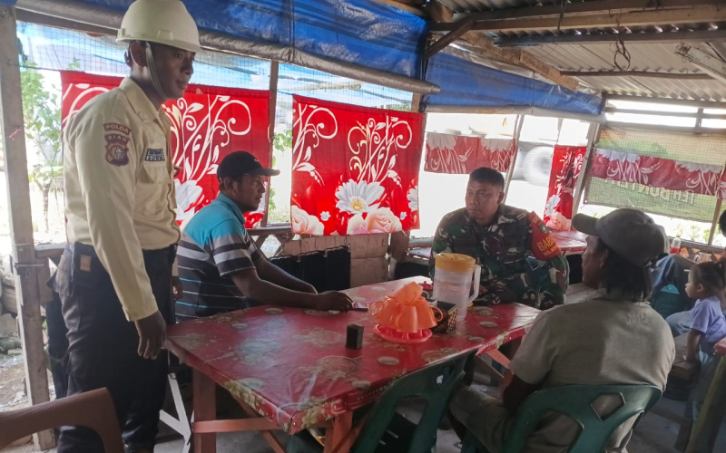 Babinsa Dumai Bersama SKK Migas dan PHR Patroli Pengamanan Jalur Pipa Minyak