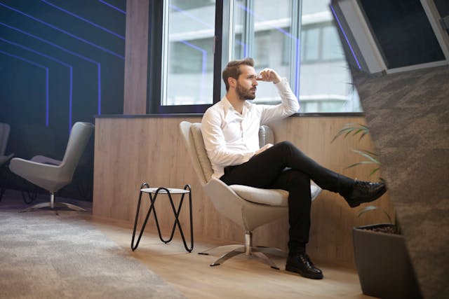 Tidur Lebih Nyenyak Tanpa Overthinking? Ini 7 Trik yang Bisa Dicoba!