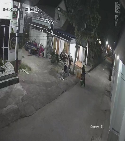 Drum Biru Milik Warga Diduga Dicuri, Dua Orang Pria Terekam CCTV