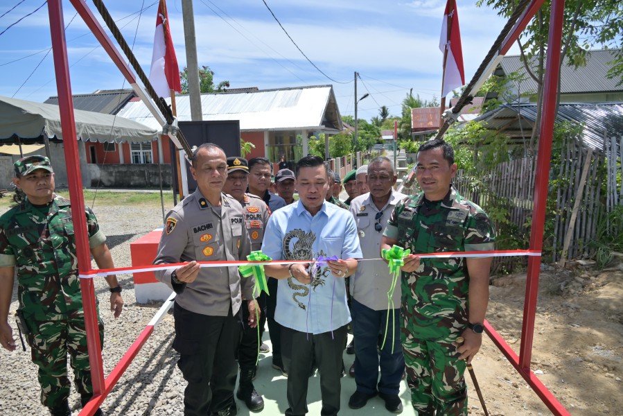 Dandim 0102/Pidie dan Wakil Bupati Resmikan Jembatan Perintis Garuda Benteng, Pangkas Jarak Tempuh Warga ke Pasar Induk