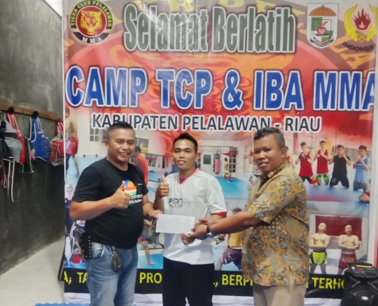MMA Tiger Club Pelalawan Gelar Syukuran Prestasi dan Pemberangkatan Atlet: Semangat Juang Menggema di Camp TCP