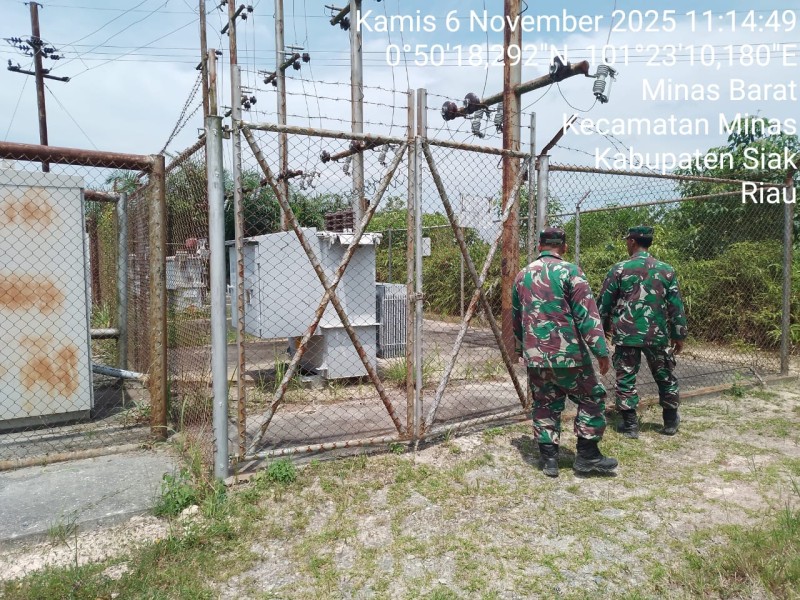 Babinsa Pelda Benriyadi dan Sertu Joko Purnomo Patroli Penguatan Binter SKK Migas PHR di Minas Field