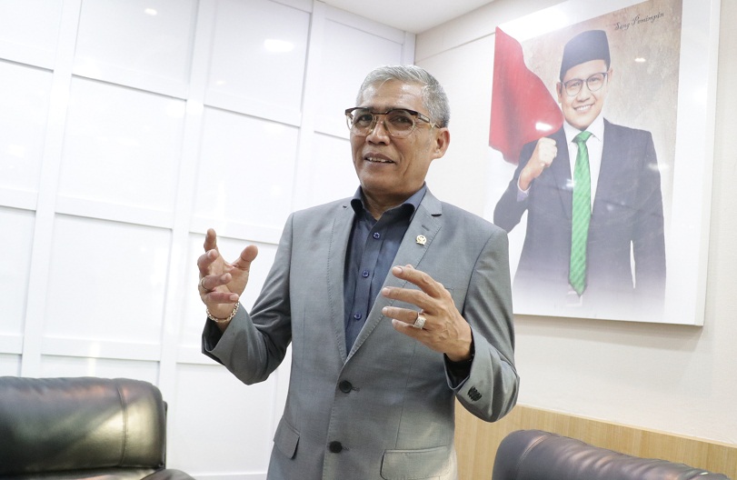 Dari Kuli Tinta Jadi Wakil Rakyat! Inilah Perjalanan Inspiratif Mafirion, Eks Wartawan Kompas yang Kini Berjuang di Senayan!