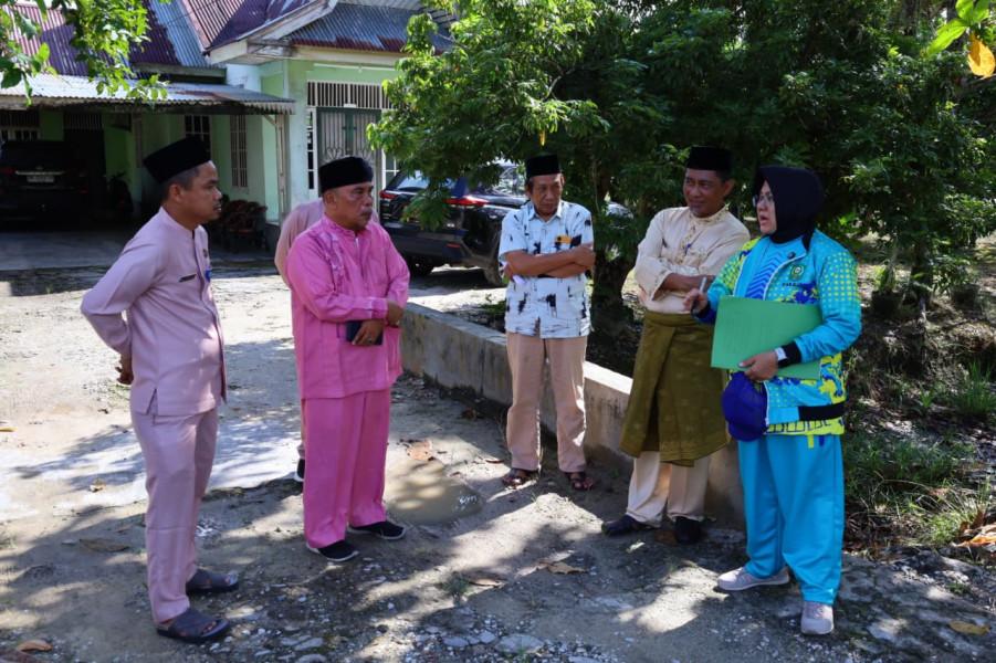 Tinjau Komplek Perumahan Dinas, Bupati Afni Ingin Optimalkan Pendapatan Melalui Pengelolaan Aset