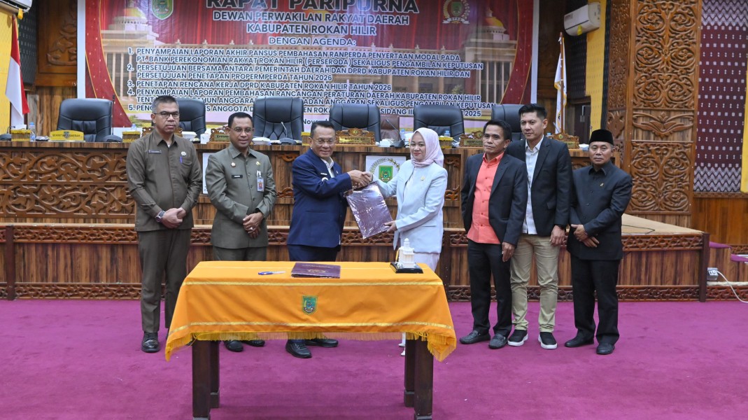 APBD Rohil 2026 Disahkan, Bupati Bistamam Tekankan Komitmen Wujudkan Visi Daerah