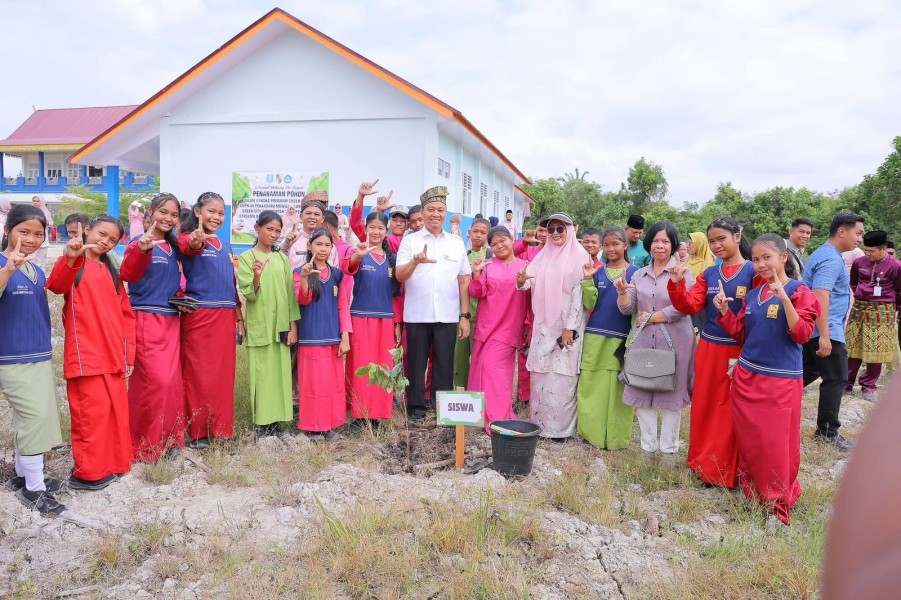 Pemko Pekanbaru Ajak Sekolah Galakkan Penghijauan untuk Dukung Program Kota Hijau