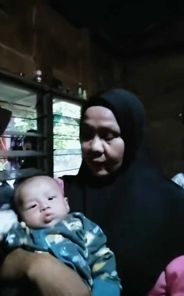 Mukjizat! Fathan Bayi 3 Bulan Selamat Saat Banjir Bandang Meluluh Lantahkan Seluruh Keluarganya