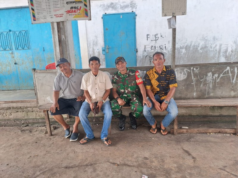 Babinsa Laksanakan Pengawasan SDM, Pererat Silaturahmi dengan Warga