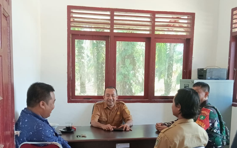 Serma Amrijon Ajak Warga Guntung Bersama Jaga Lingkungan dan Generasi Muda