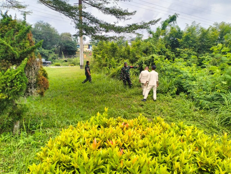 Babinsa Serda Holmes Pasaribu Patroli Karhutla, Wilayah Sungai Mandau Terpantau Aman