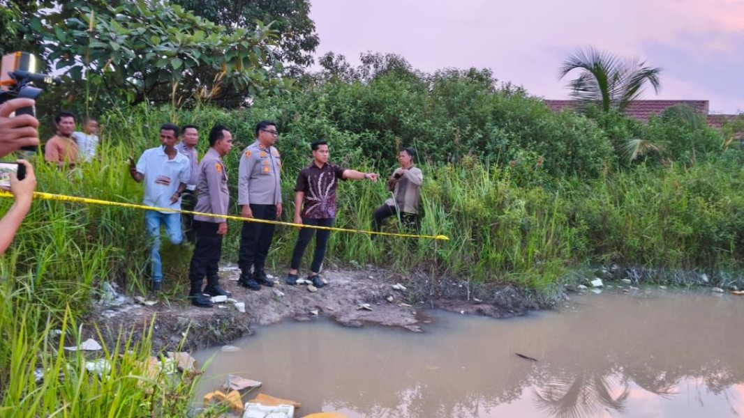 Tangis Pecah, Bocah 5 Tahun Tewas Tenggelam di Kolam Pancing Kampar