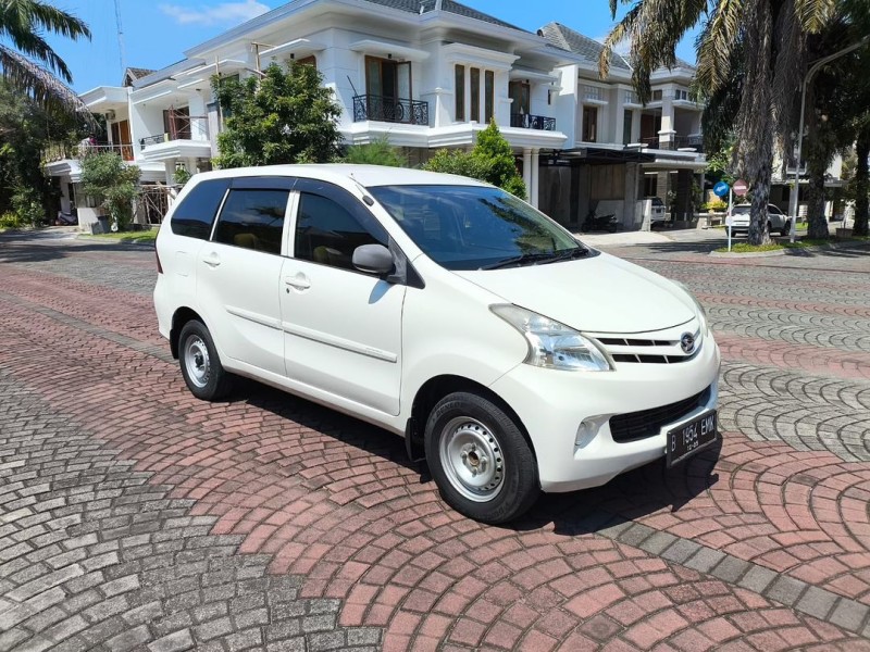 5 Mobil Bekas di Bawah 100 Juta, Murah dan Tangguh!