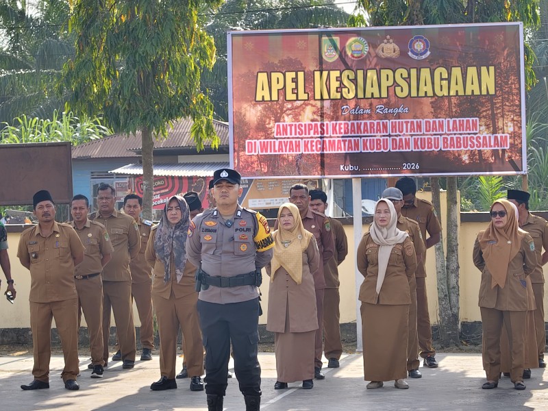 Cegah Kebakaran Hutan dan Lahan, Polsek Kubu Gelar Apel Siaga Karhutla Libatkan Forkopimcam