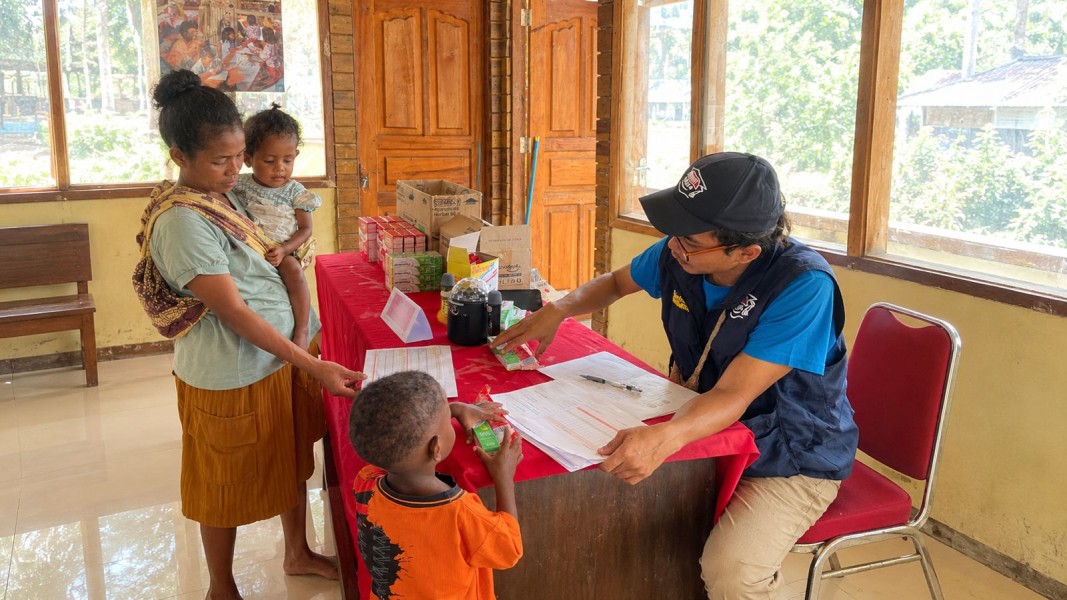 Tim Ekspedisi Patriot UI Terapkan Sistem Posyandu 5 Meja untuk Cegah Stunting di Werabur Papua Barat