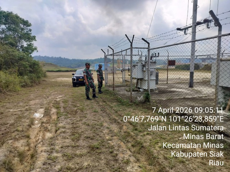 Babinsa Serma Risman Girsang dan Pelda Benriady Laksanakan Patroli Penguatan Binter di Wilayah Minas Field