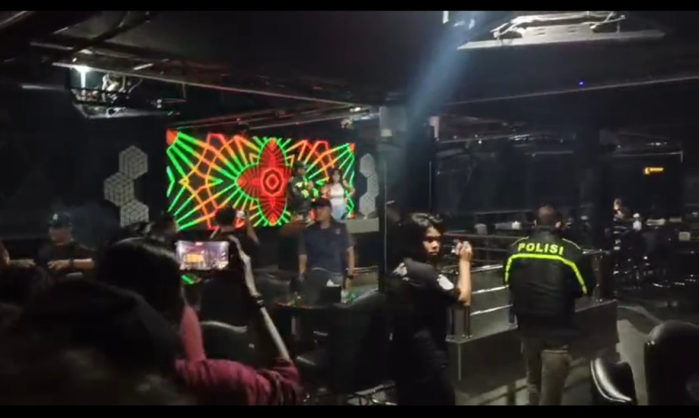 Razia THM di Dumai Pengunjung Jalani Tes Urine, Satu Tempat Hiburan Malam Ditemukan Kosong