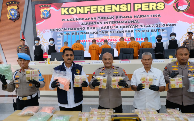 38 Kg Sabu dan 35 Butir Ekstasi Diamankan, Polda Riau Ungkap Jaringan Internasional