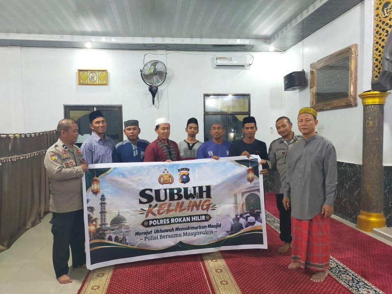 Cegah Curas, Curat dan Curanmor, Personel Polsek Pujud Gelar Patroli Subuh di Teluk Nayang