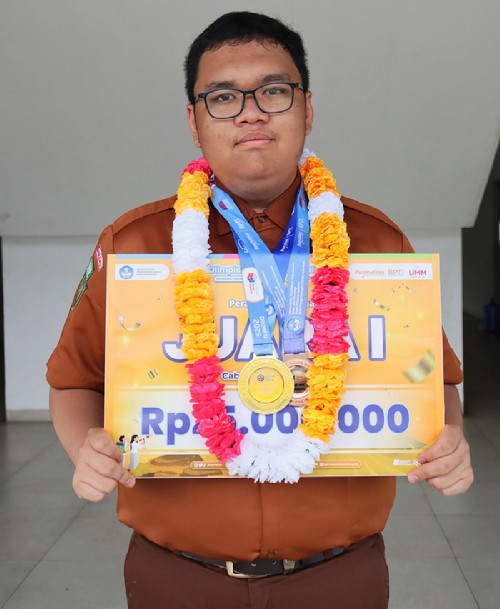 Siswa MAN 1 Pekanbaru Raih LoA dari National University of Singapore