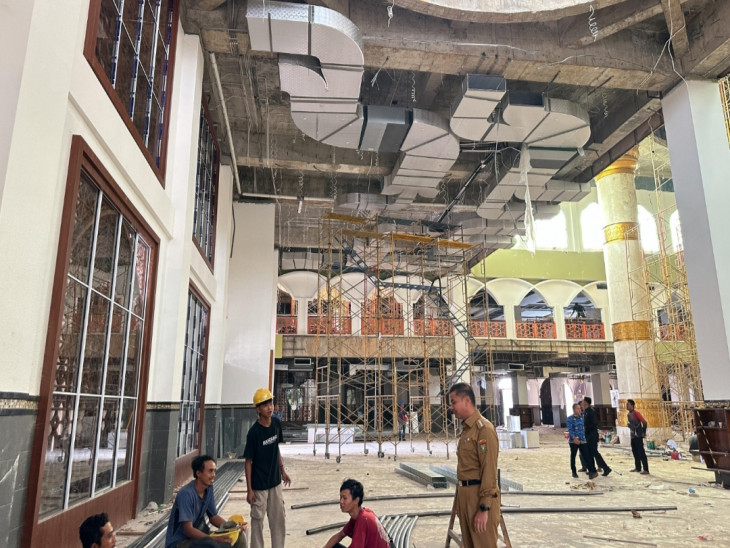 Cek Progres Renovasi, Bupati Kampar Ahmad Yuzar Tinjau Islamic Center Bangkinang