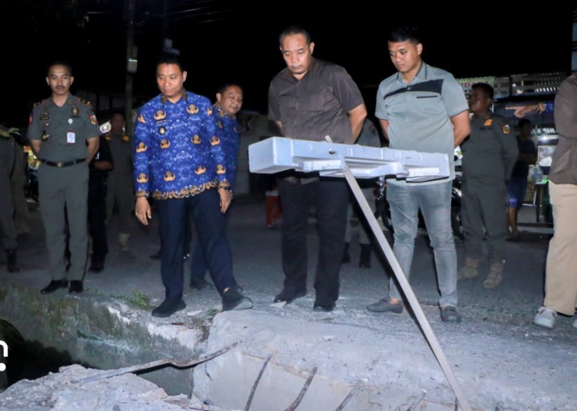 Sidak Proyek Drainase yang Dibongkar Kontraktor, Wawako Pekanbaru Sampaikan Komitmen  Selesaikan TB