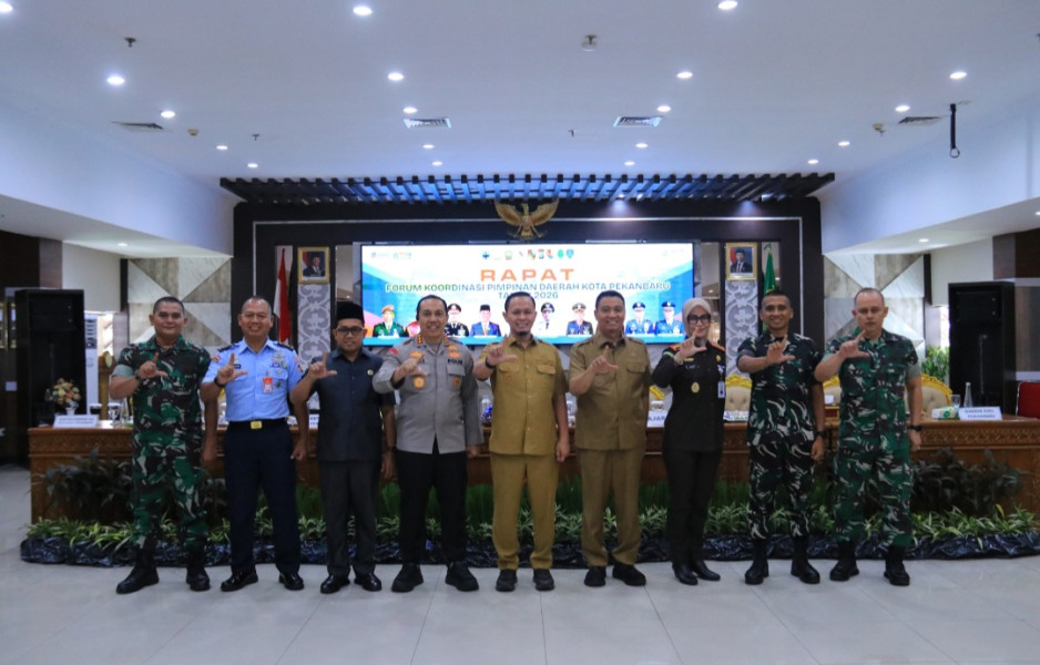 Libatkan Polri-TNI dan Kejaksaan, Pemko Pekanbaru Tertibkan Kabel Semrawut