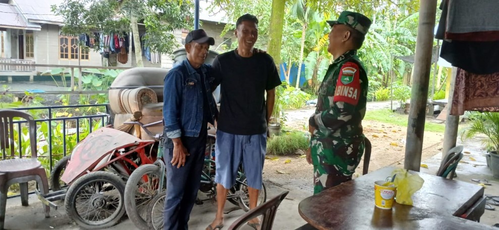 Jalin Keakraban, Babinsa Koramil 06/Kateman Sambangi Warga Binaan