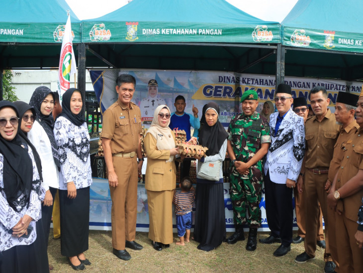 Wabup Kampar Tegaskan Komitmen Tingkatkan Kesejahteraan Guru dan Buka Gerakan Pangan Murah