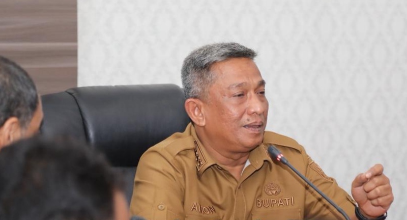Bupati Rohul Instruksikan Camat Bertindak Cepat Cegah Karhutla