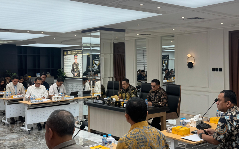 Putus Rantai Tengkulak, Polri Fasilitasi Permodalan KUR dan Penyerapan Bulog bagi Petani Jagung