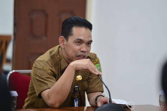 Erisman Yahya: Laporkan Jika Ijazah Siswa Ditahan Sekolah