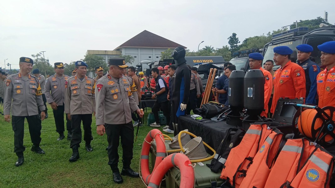 Pintu Air Koto Panjang Dibuka, Kapolda Riau Siagakan Pasukan Antisipasi Banjir