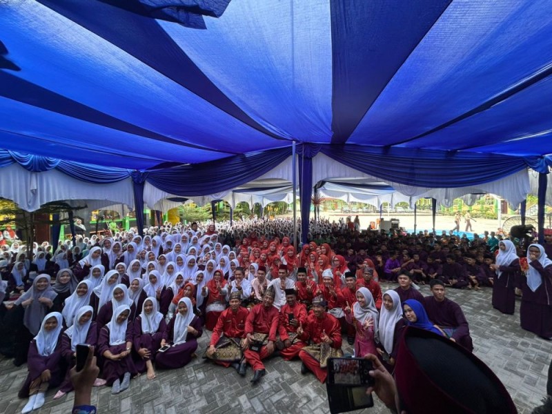 UAS Ajak Siswa SMAN 14 Pekanbaru Seimbangkan Ilmu dan Iman