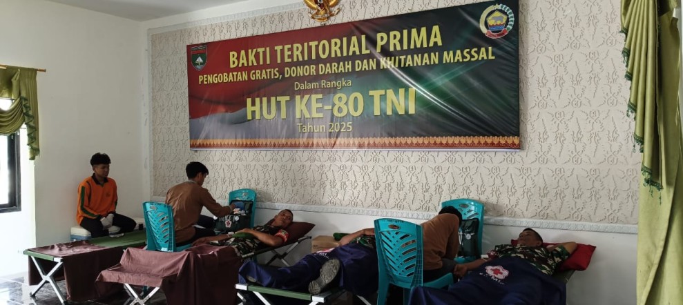 Bakti Teritorial Prima HUT ke-80 TNI, Babinsa Koramil 06/Kateman Ikuti Aksi Donor Darah