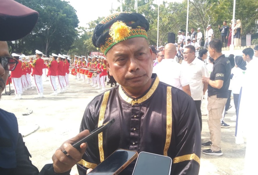 Lepas Atlet Popnas dan Peparpenas, Kadispora Riau Optimistis Raih Emas di Jakarta