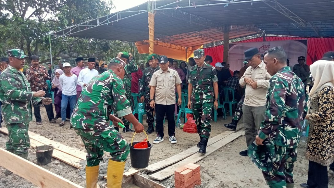 Dandim 0314/Inhil Pimpin Peletakan Batu Pertama Gerai dan Pergudangan Koperasi Desa Kelurahan Merah Putih