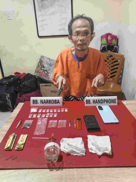 Satresnarkoba Polres Kampar Tangkap Pengedar Sabu-Sabu dan Daun Ganja Kering