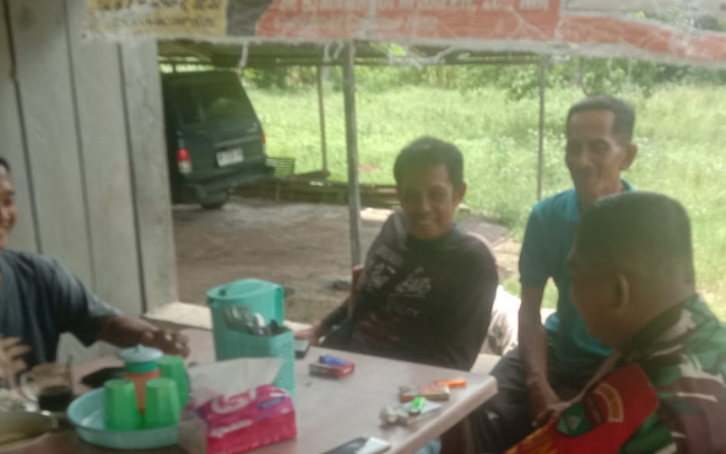Cegah Kebakaran Lahan, Babinsa Medang Kampai Edukasi Warga soal Larangan Membakar
